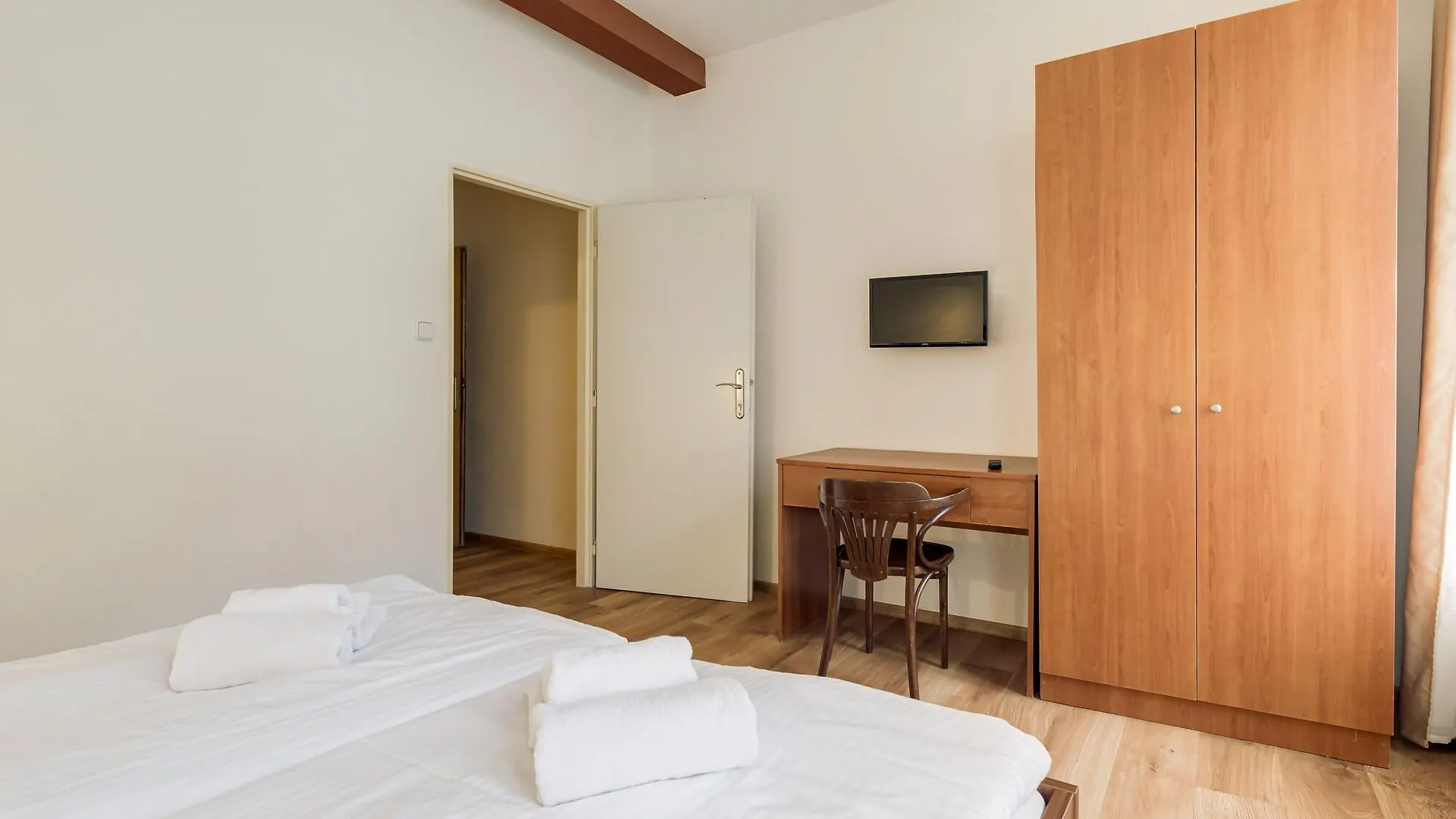 ***  Koruna Hotel Praga República Checa