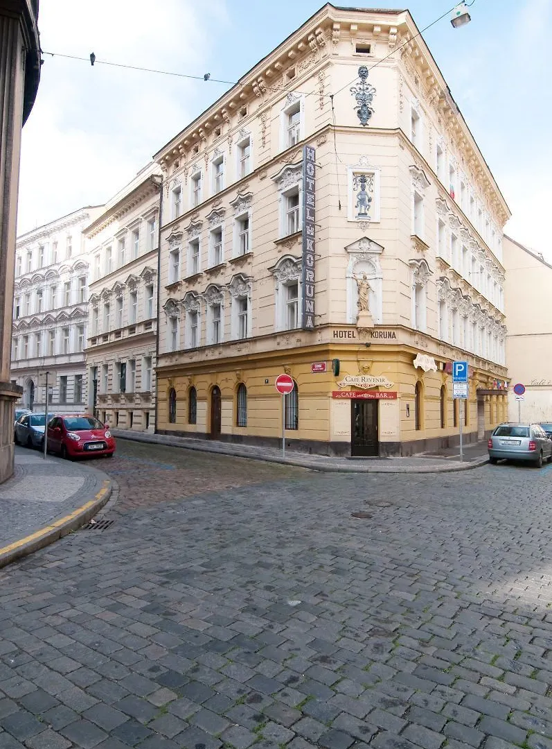 Koruna Hotel Прага 3*,