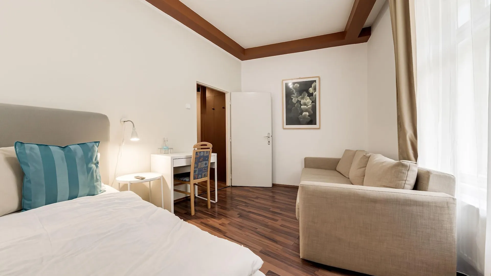 ***  Koruna Hotel Prága Csehország