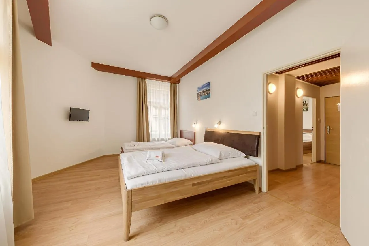 Koruna Hotel Prága 3*,